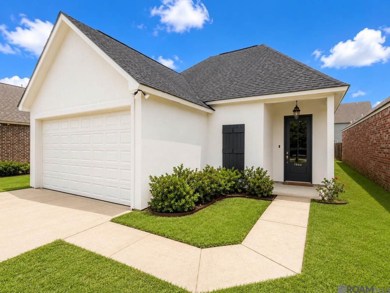 7966 Seville Ct - Photo 1