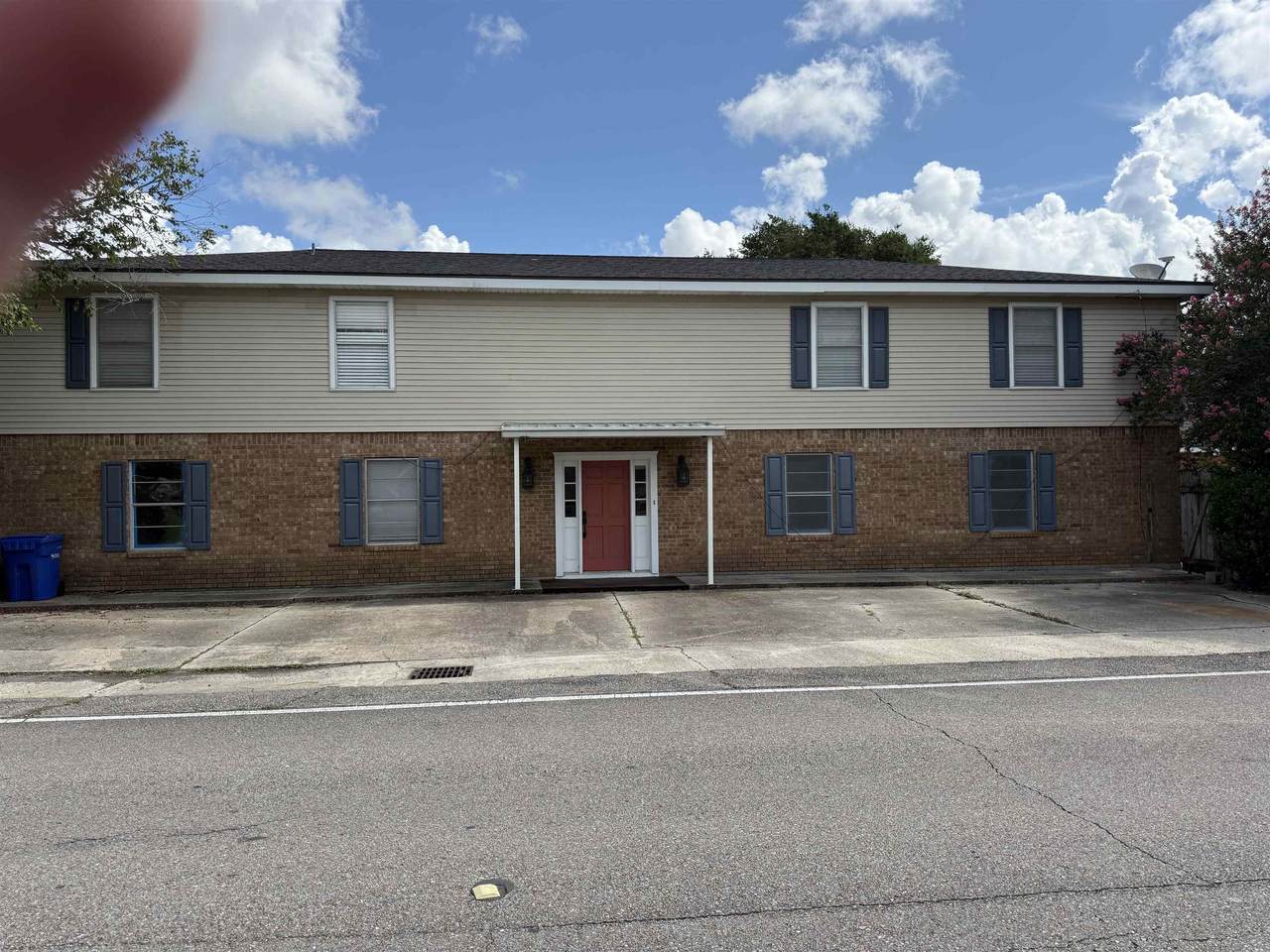 175 Saint Joseph St - Photo 1