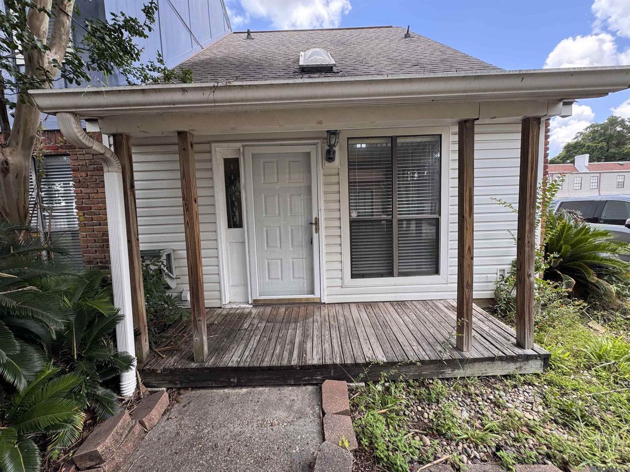 4251 Jefferson Woods Dr - Photo 1