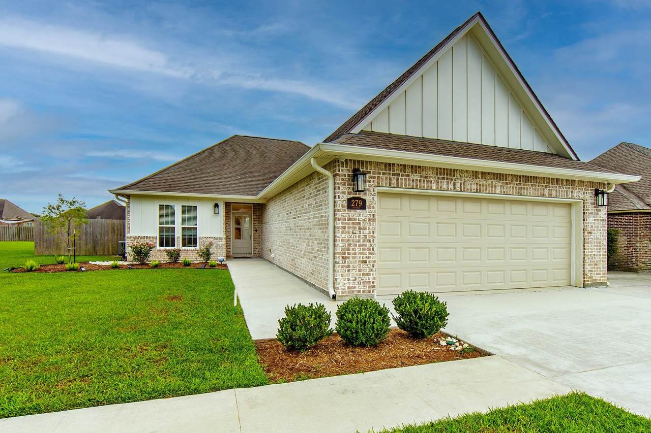 279 Waverly Road - Photo 1