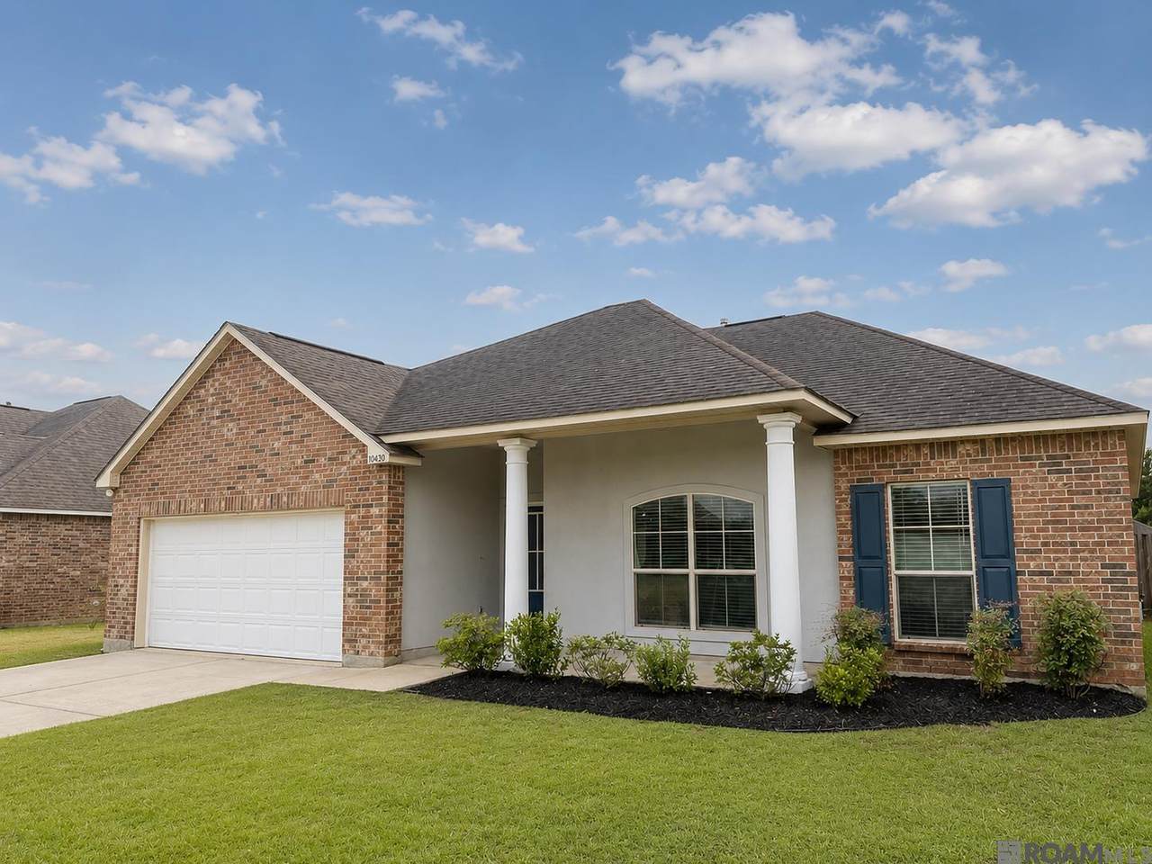 10430 Oakchase Dr - Photo 1