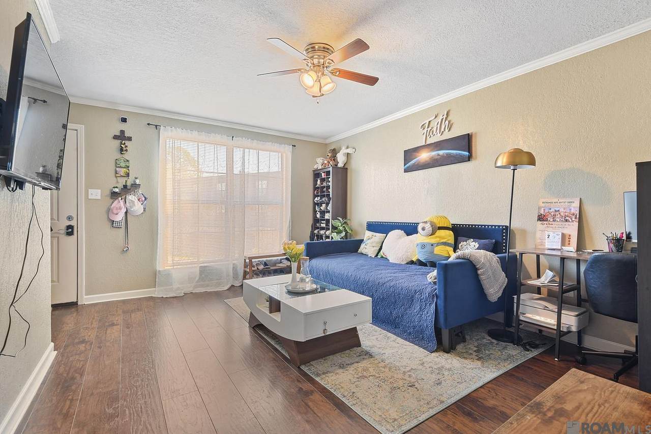 10300 Winston Ave - Photo 1