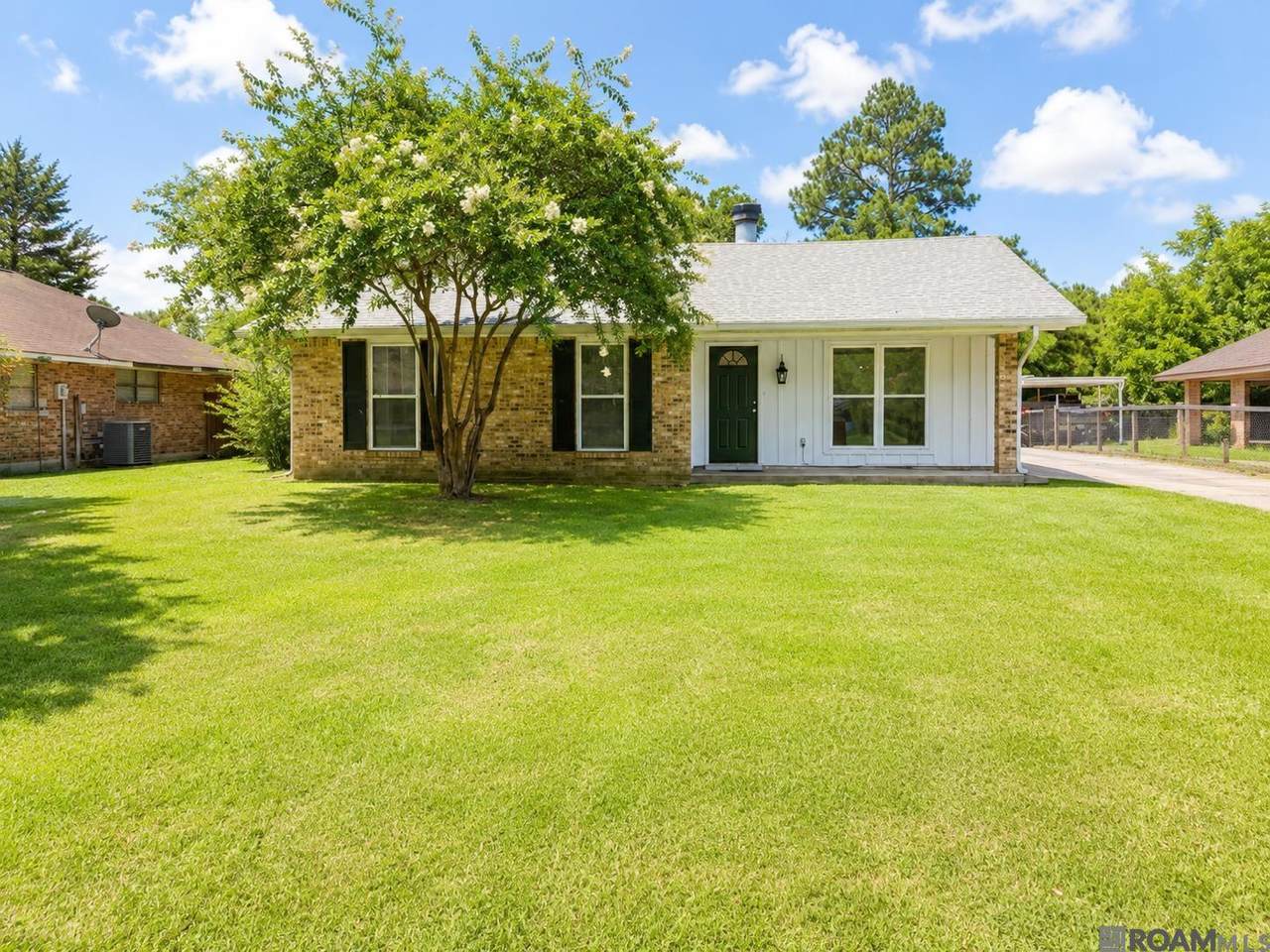8124 Misty Oaks Ave - Photo 1