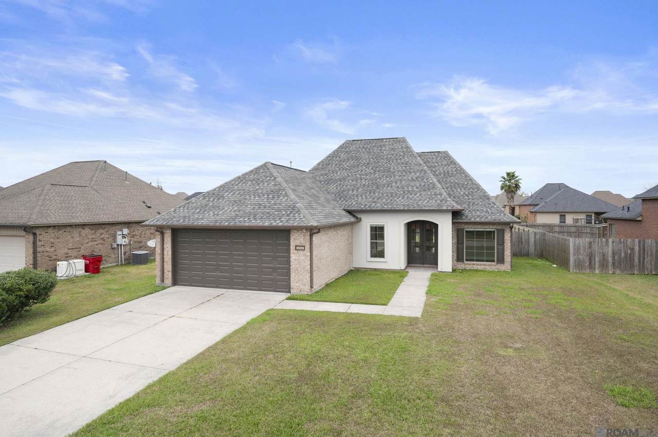 41206 Colonial Dr - Photo 1