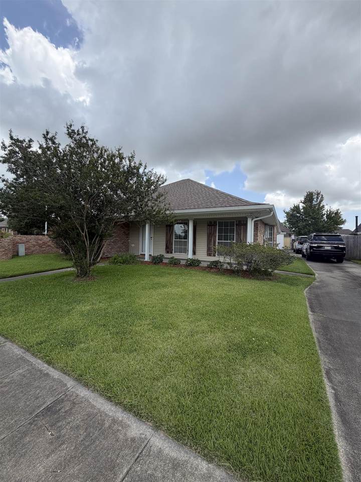 https://bt-photos.global.ssl.fastly.net/batonrouge/1280_boomver_1_2026013099-2.jpg