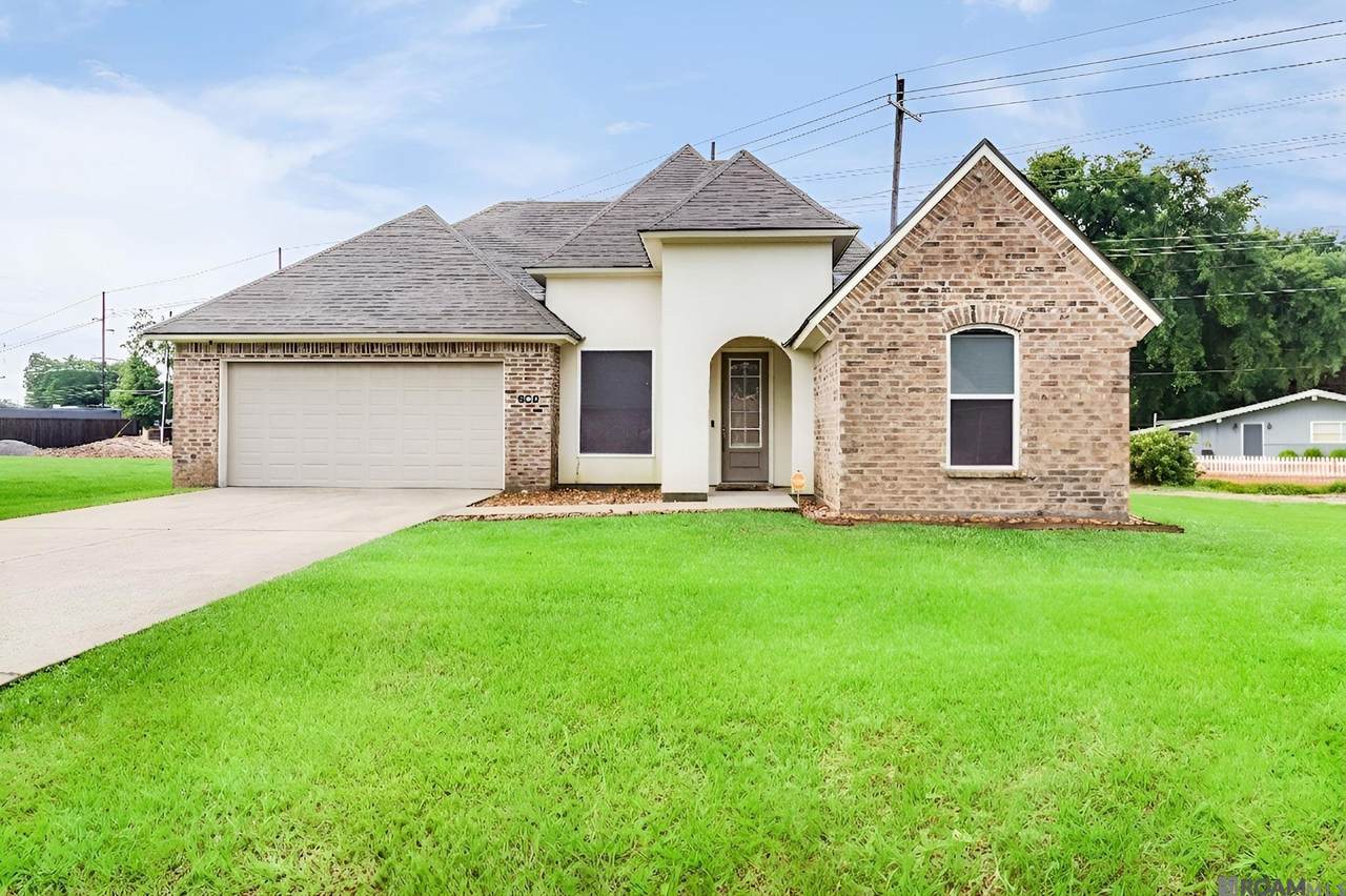 700 Priscilla Ln - Photo 1