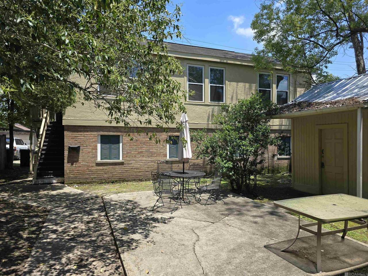827 Camelia Ave - Photo 1