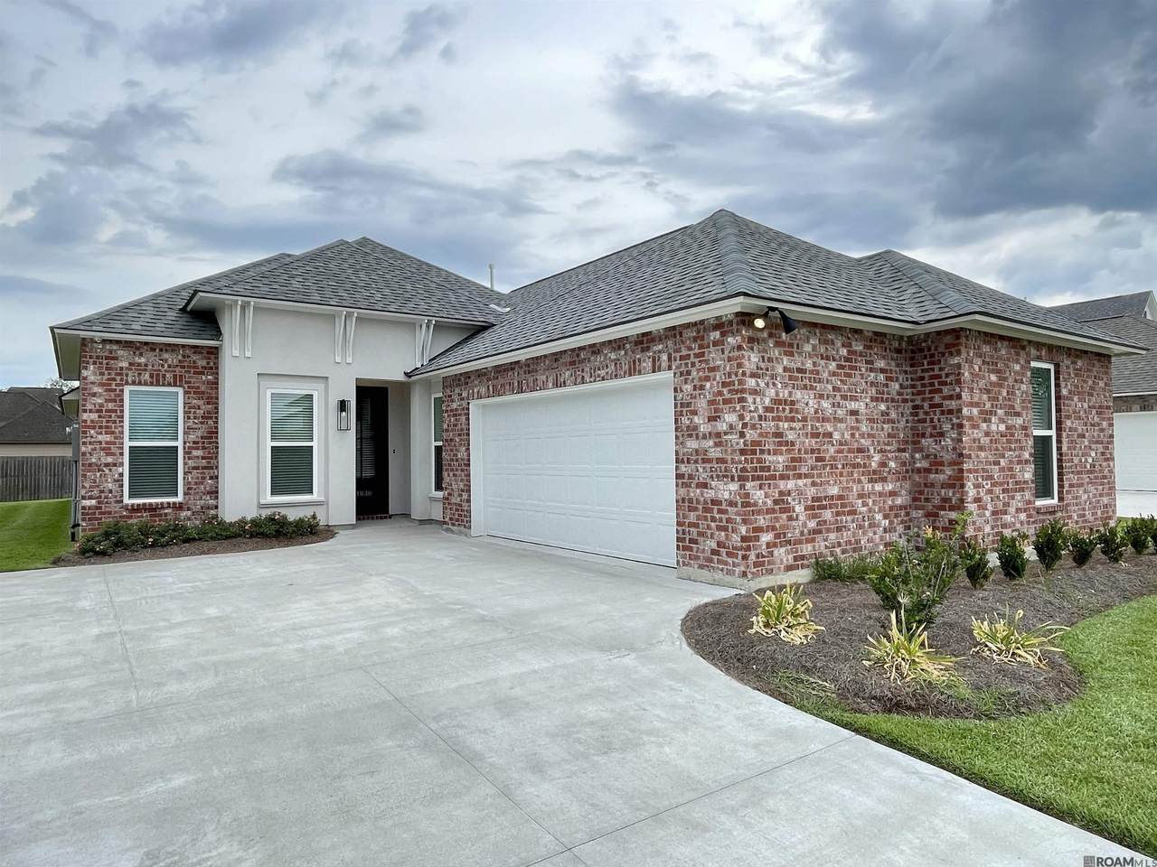 14030 Trailhead Dr - Photo 1