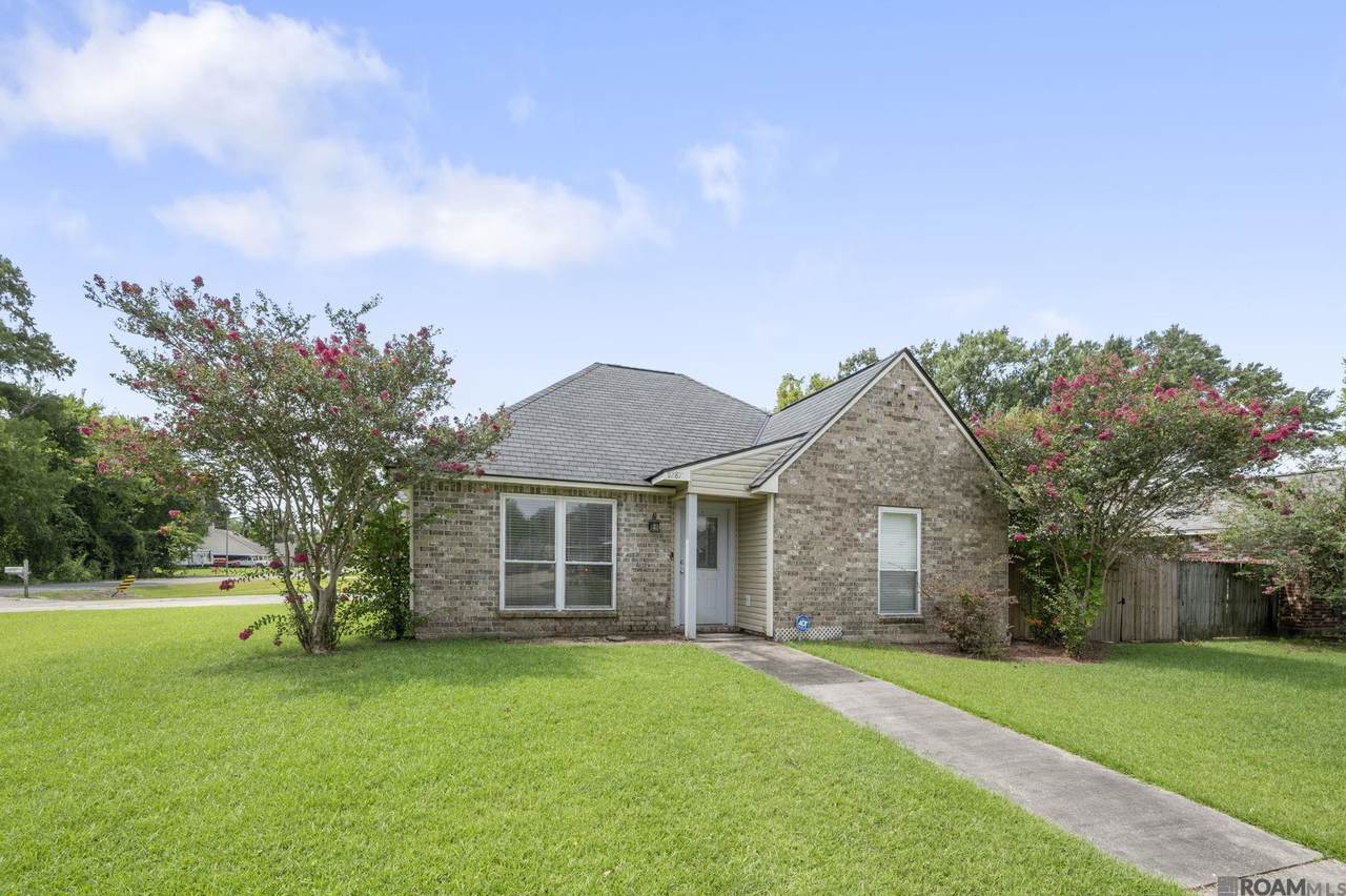 11287 Shelly St - Photo 1