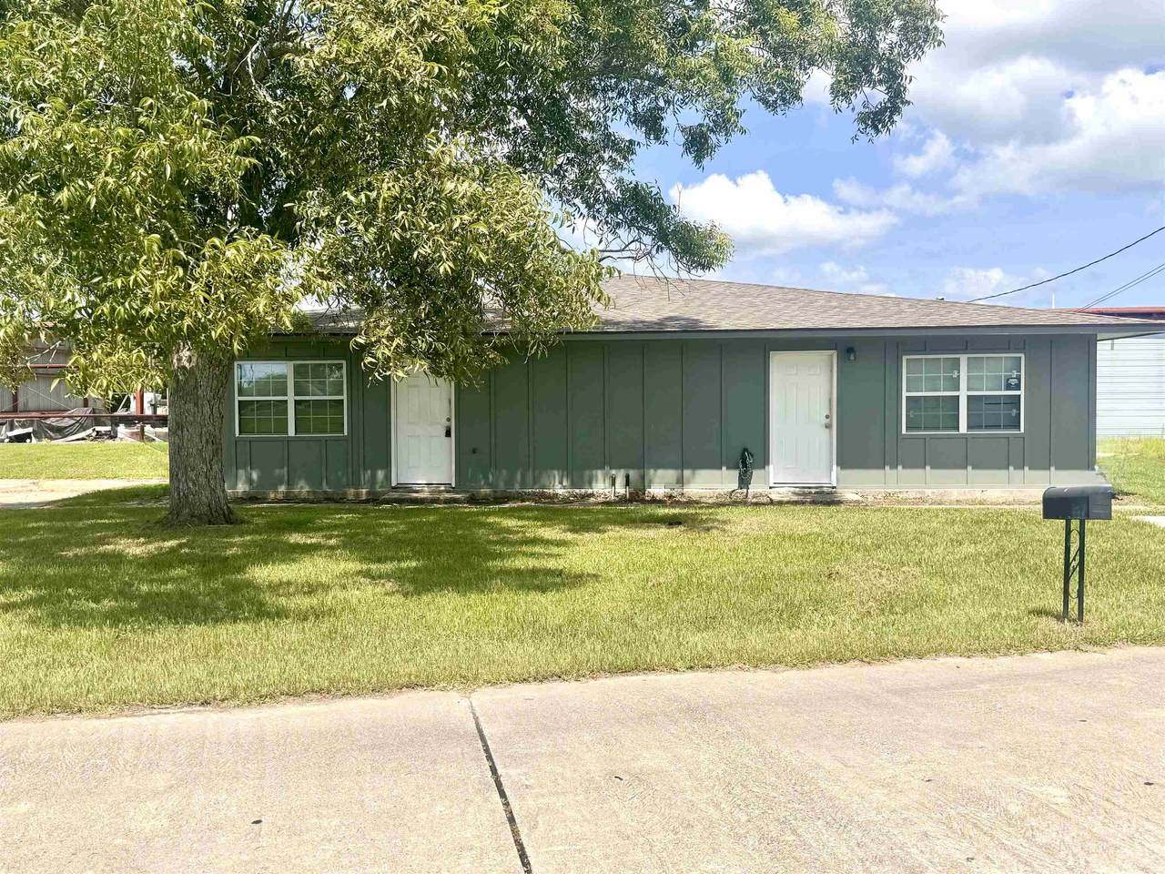 112 & 114 Enterprise Ave - Photo 1