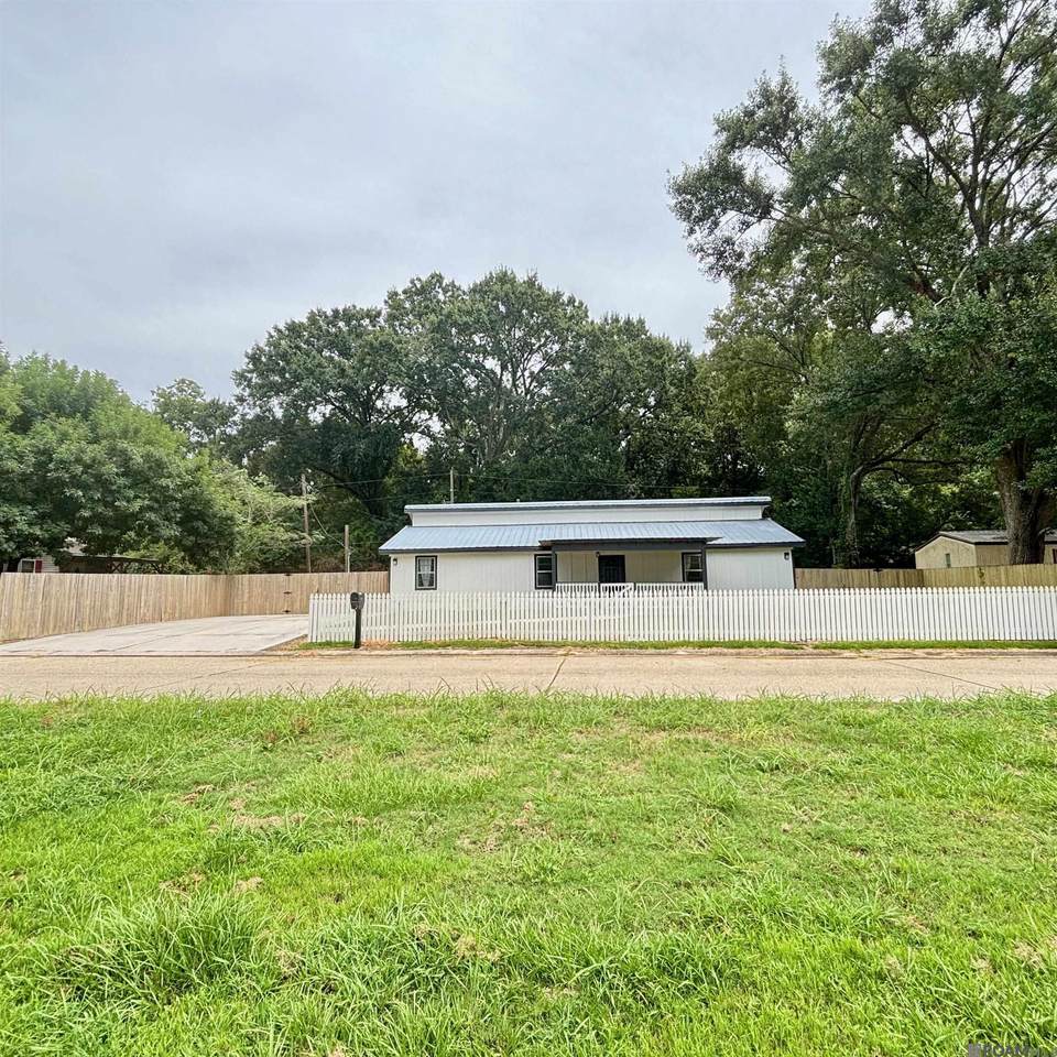 12390 Deck Blvd - Photo 1