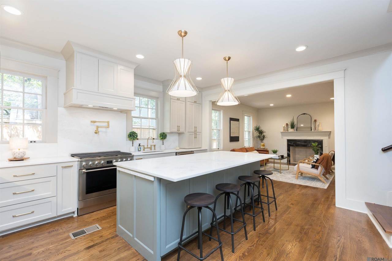 2354 Myrtle Ave - Photo 1