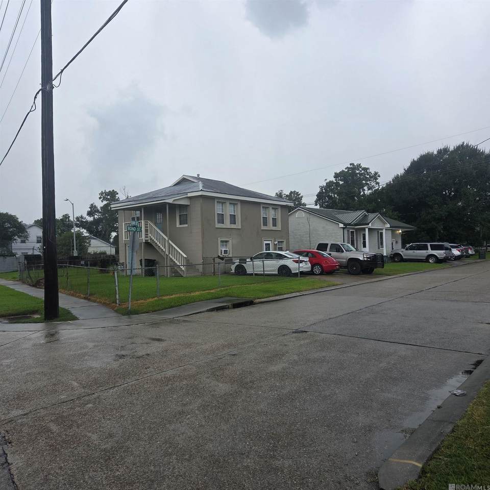 1404 Bond St - Photo 1