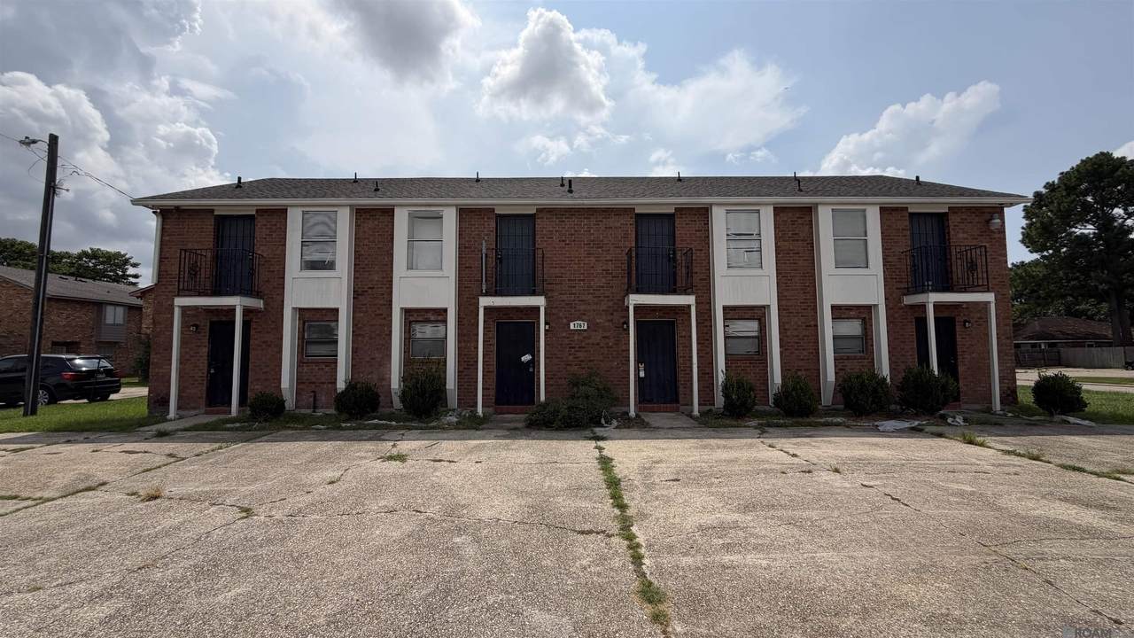 1767 Port Dr - Photo 1