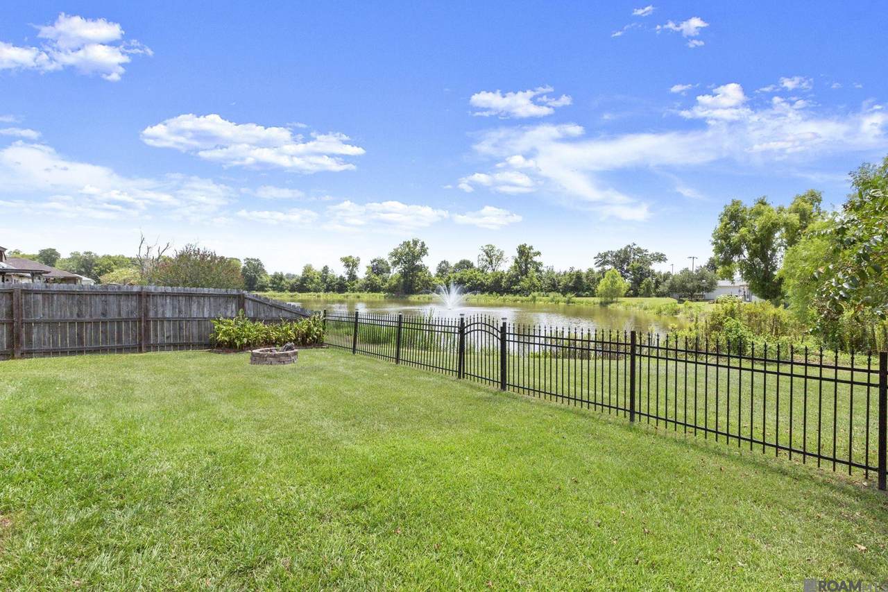 1275 Madrid Ave - Photo 1
