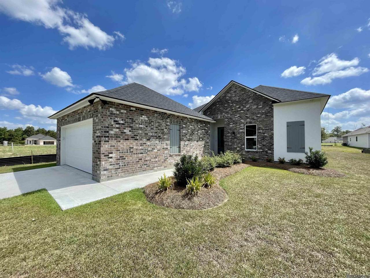 22846 Balsam Dr - Photo 1