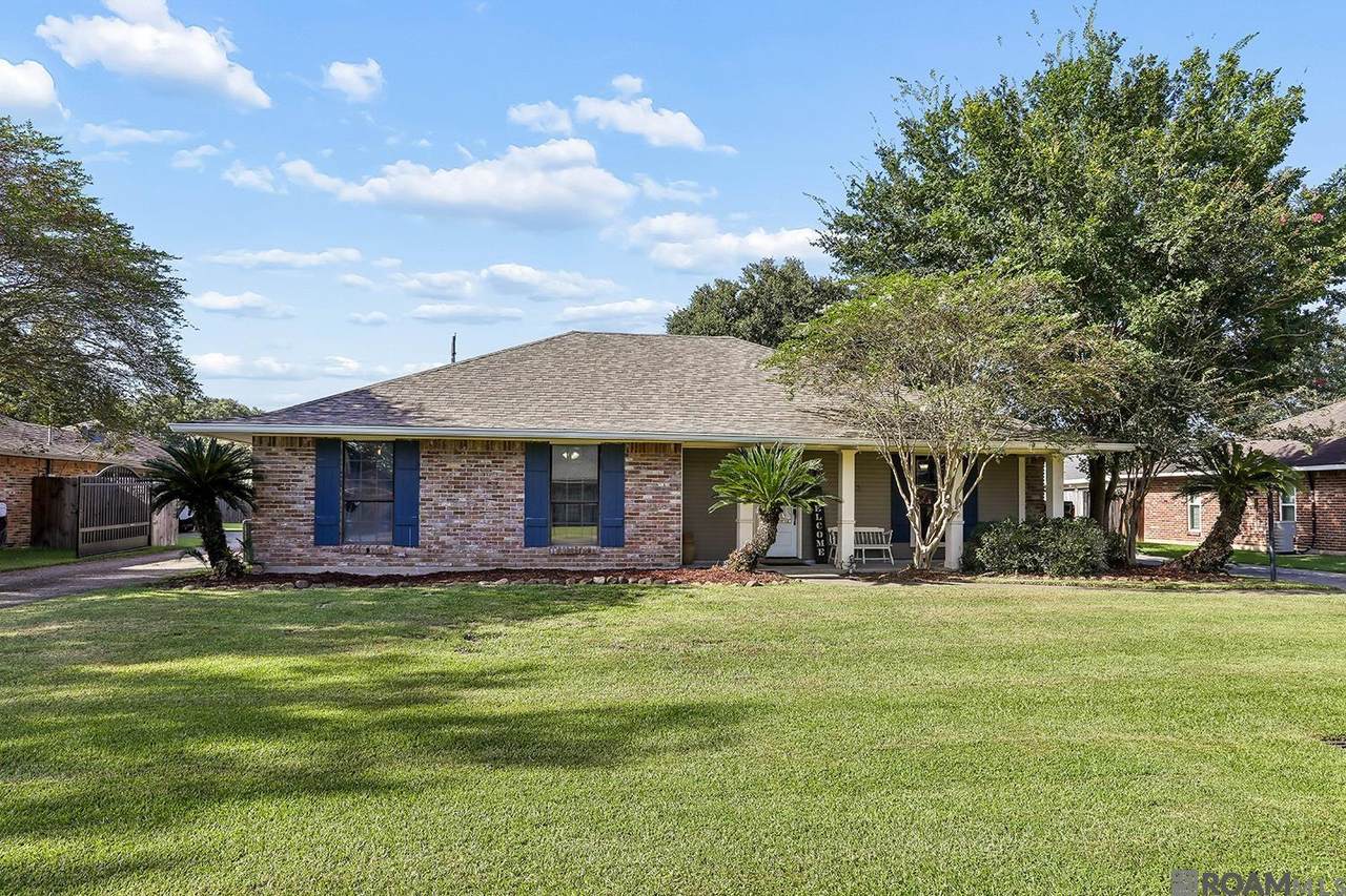12133 Wickwood Ave - Photo 1