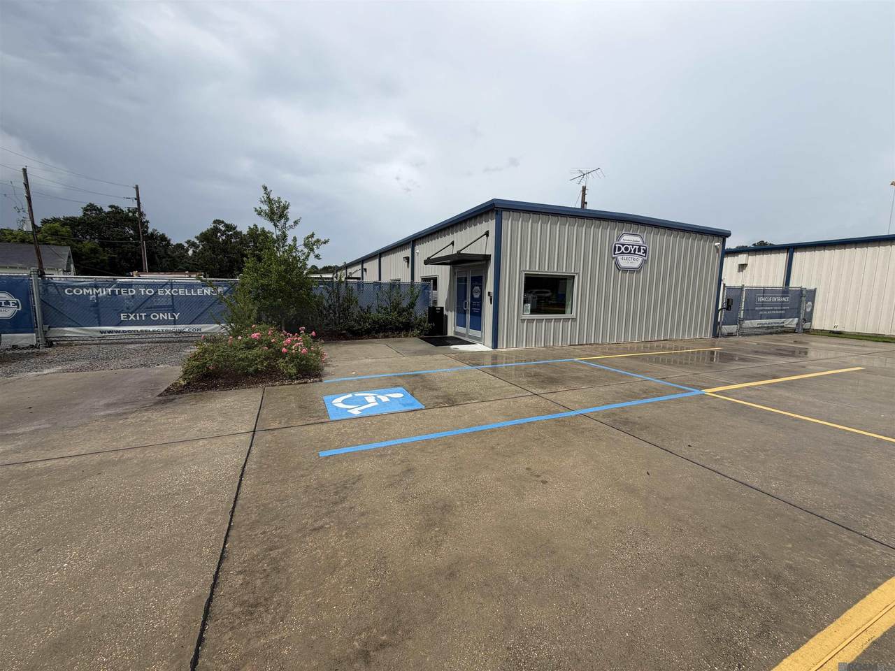 15035 Jefferson Hwy - Photo 1