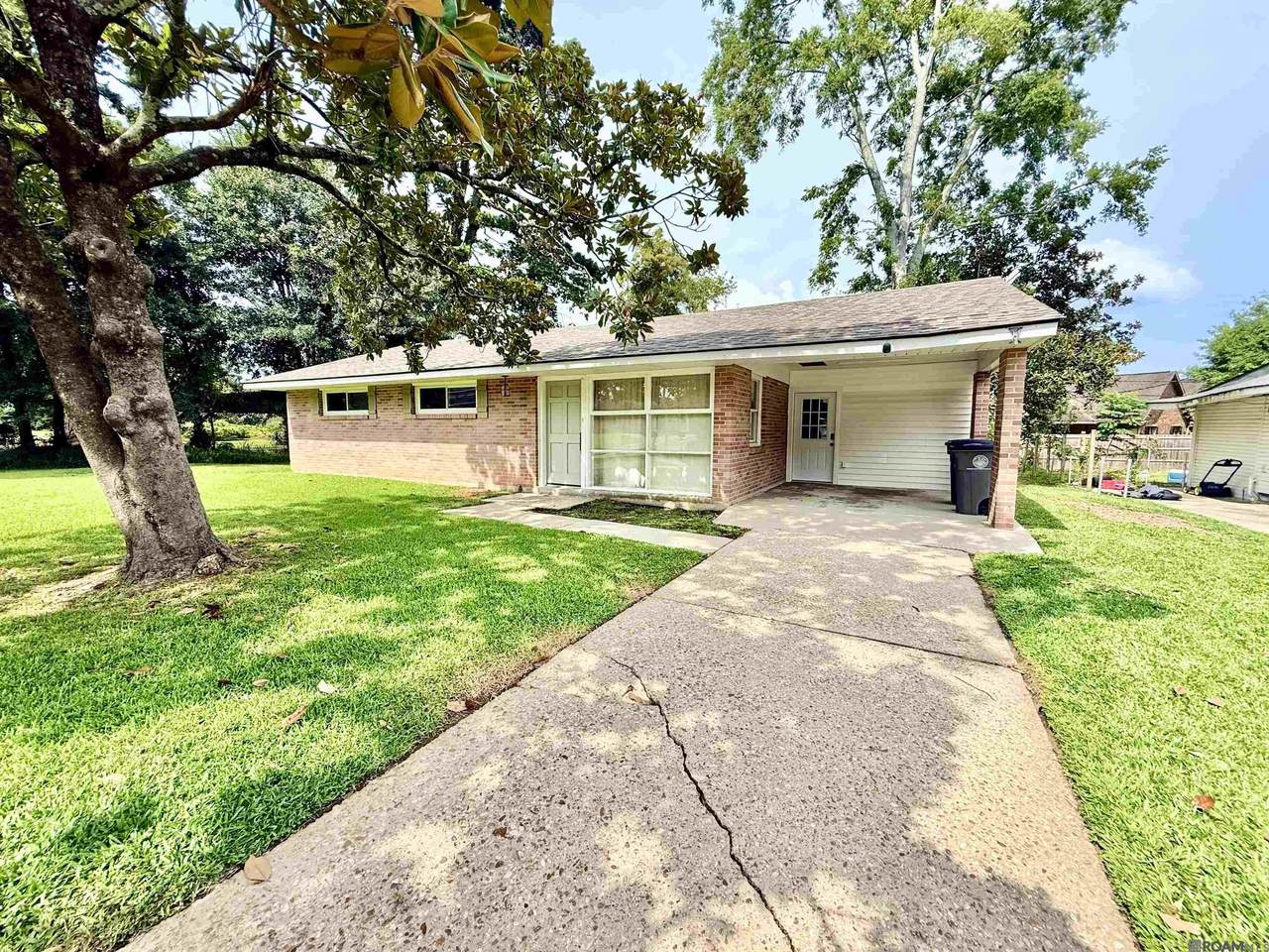 2235 Contour Dr - Photo 1