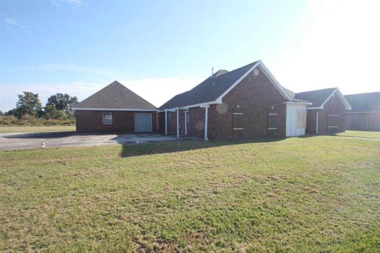 178 Providence Ln - Photo 1