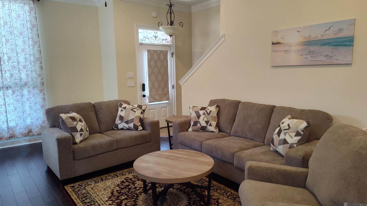 https://bt-photos.global.ssl.fastly.net/batonrouge/1280_boomver_1_2026015981-2.jpg