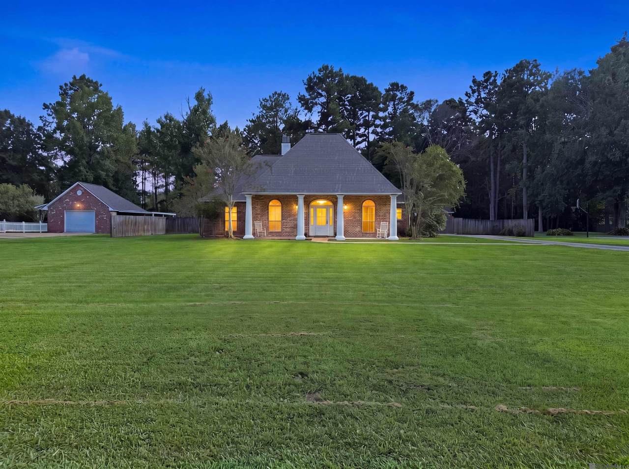 9900 Meadow Ln - Photo 1