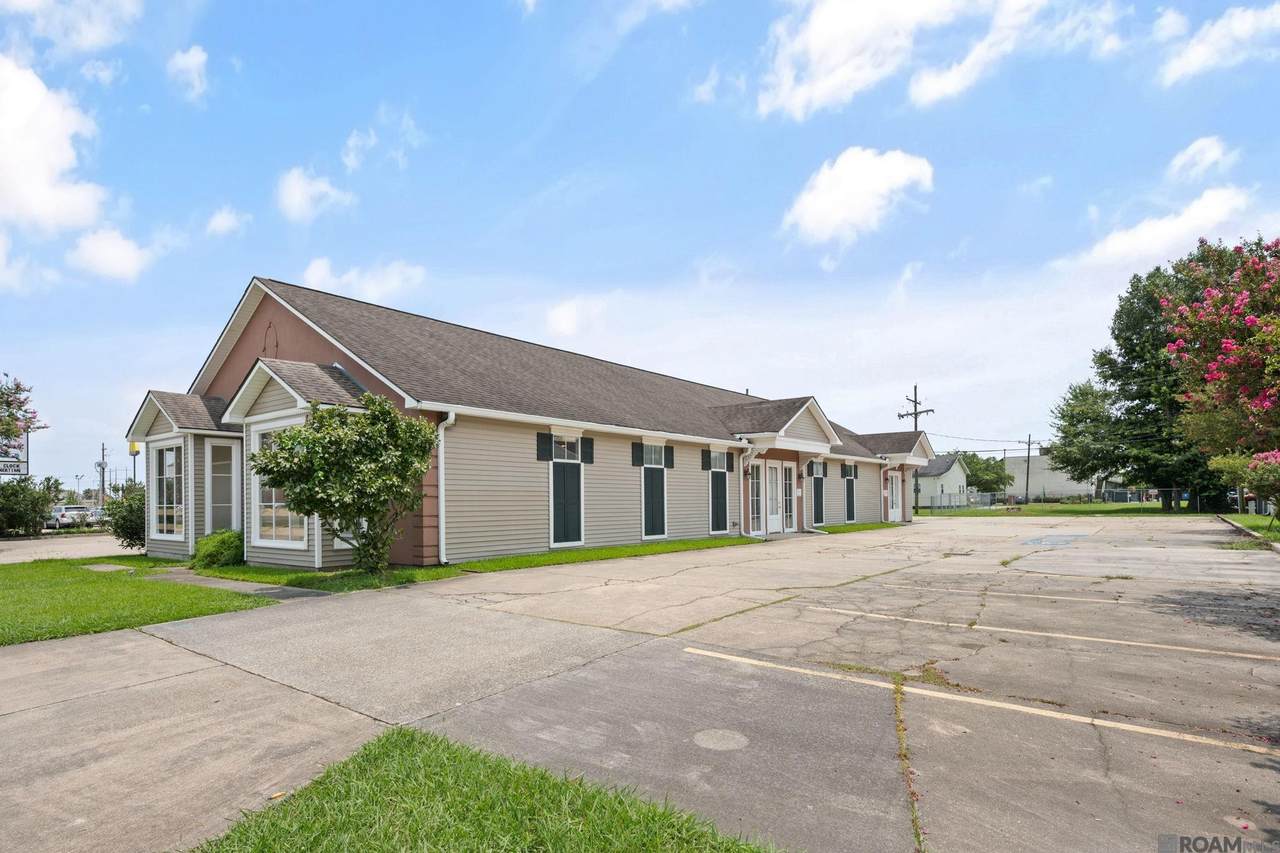 11140 Harrells Ferry Rd - Photo 1