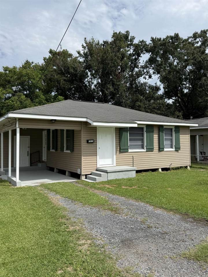 313 Talbot Ave - Photo 1