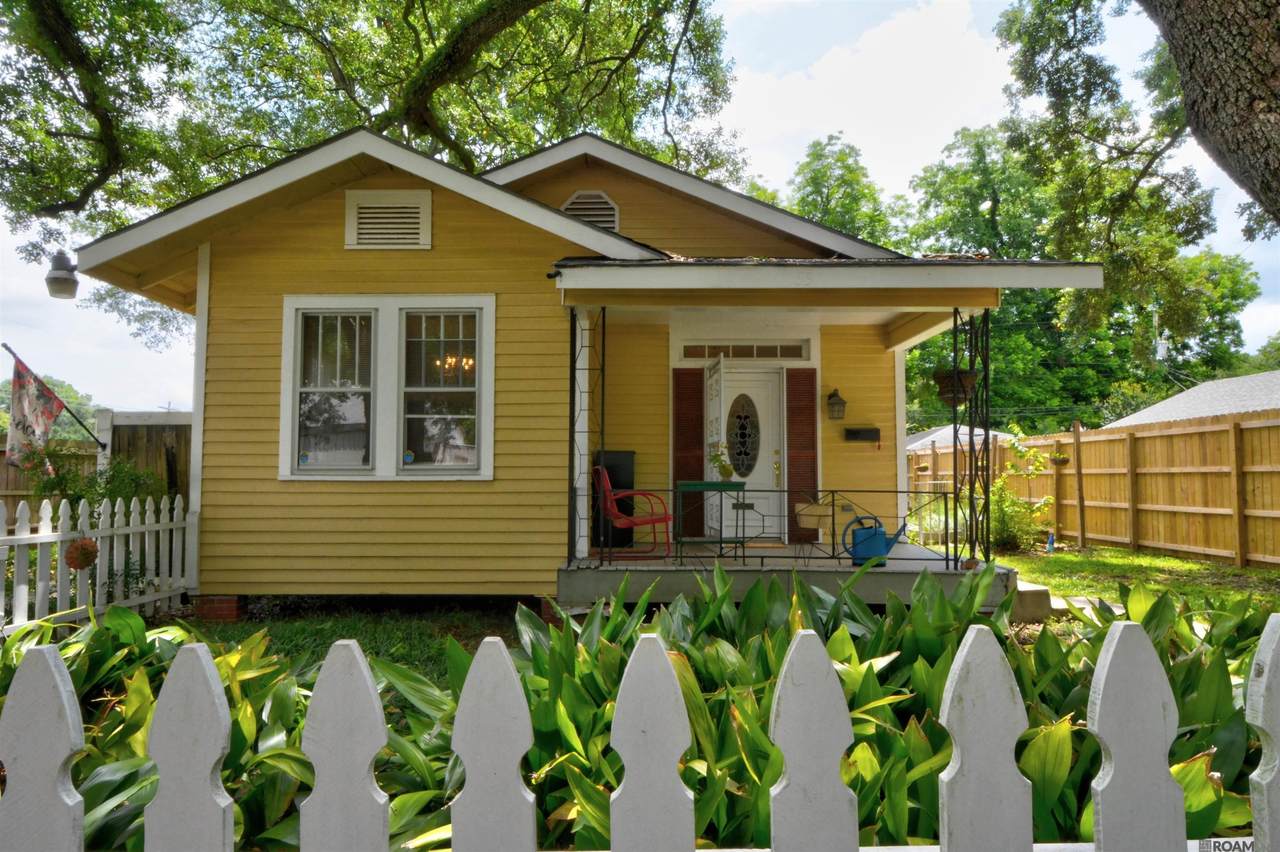 133 St Rose Ave - Photo 1