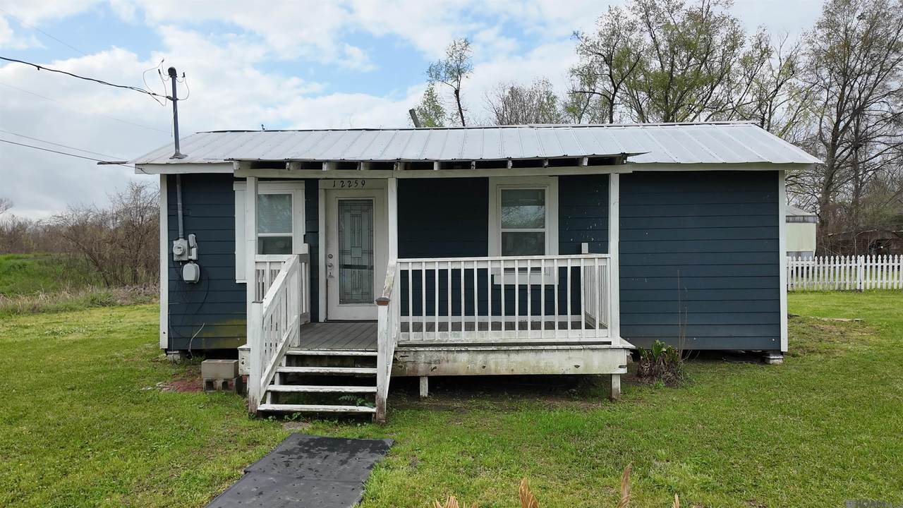12259 East St - Photo 1