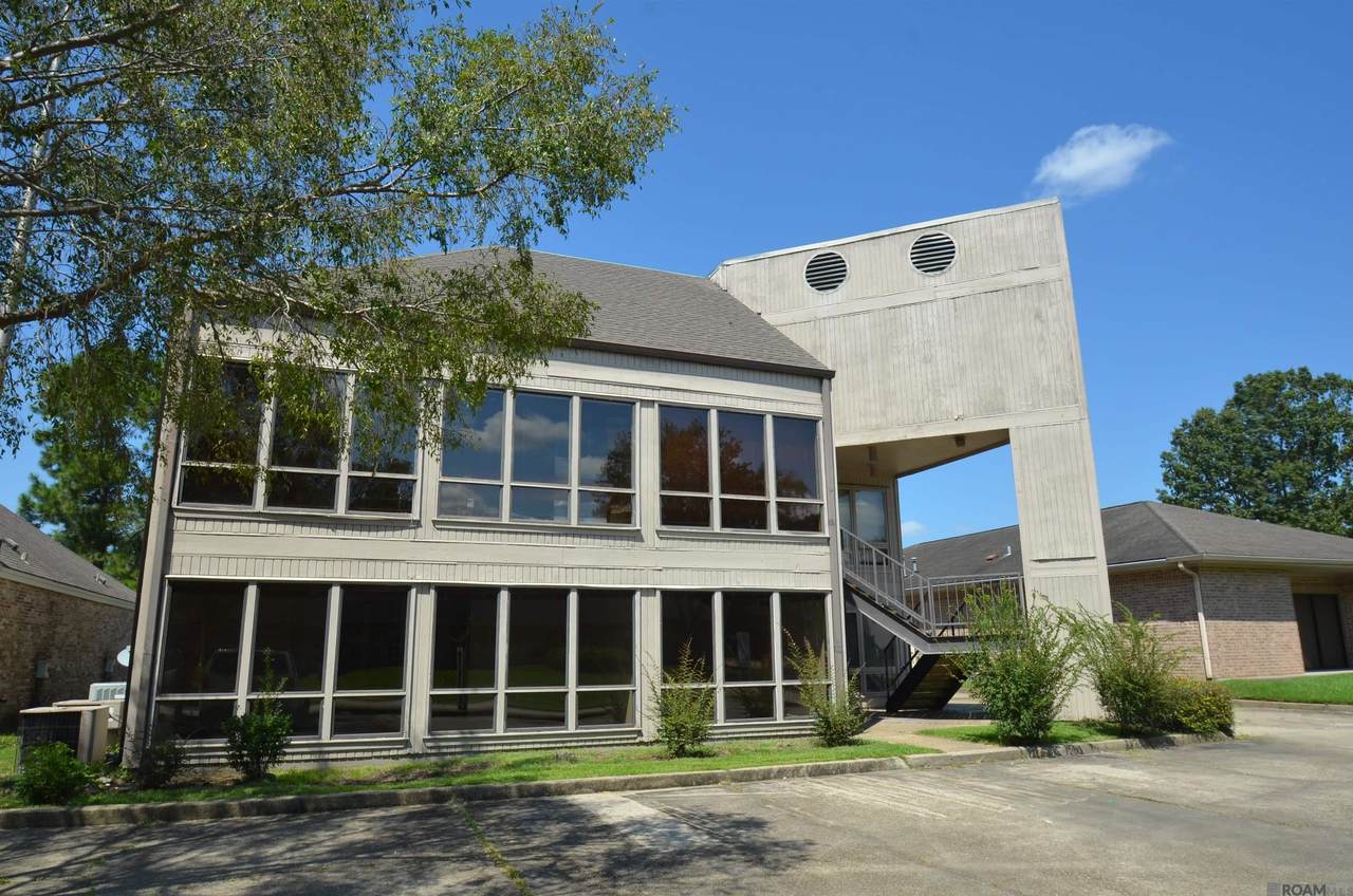 9441 Common St - Photo 1