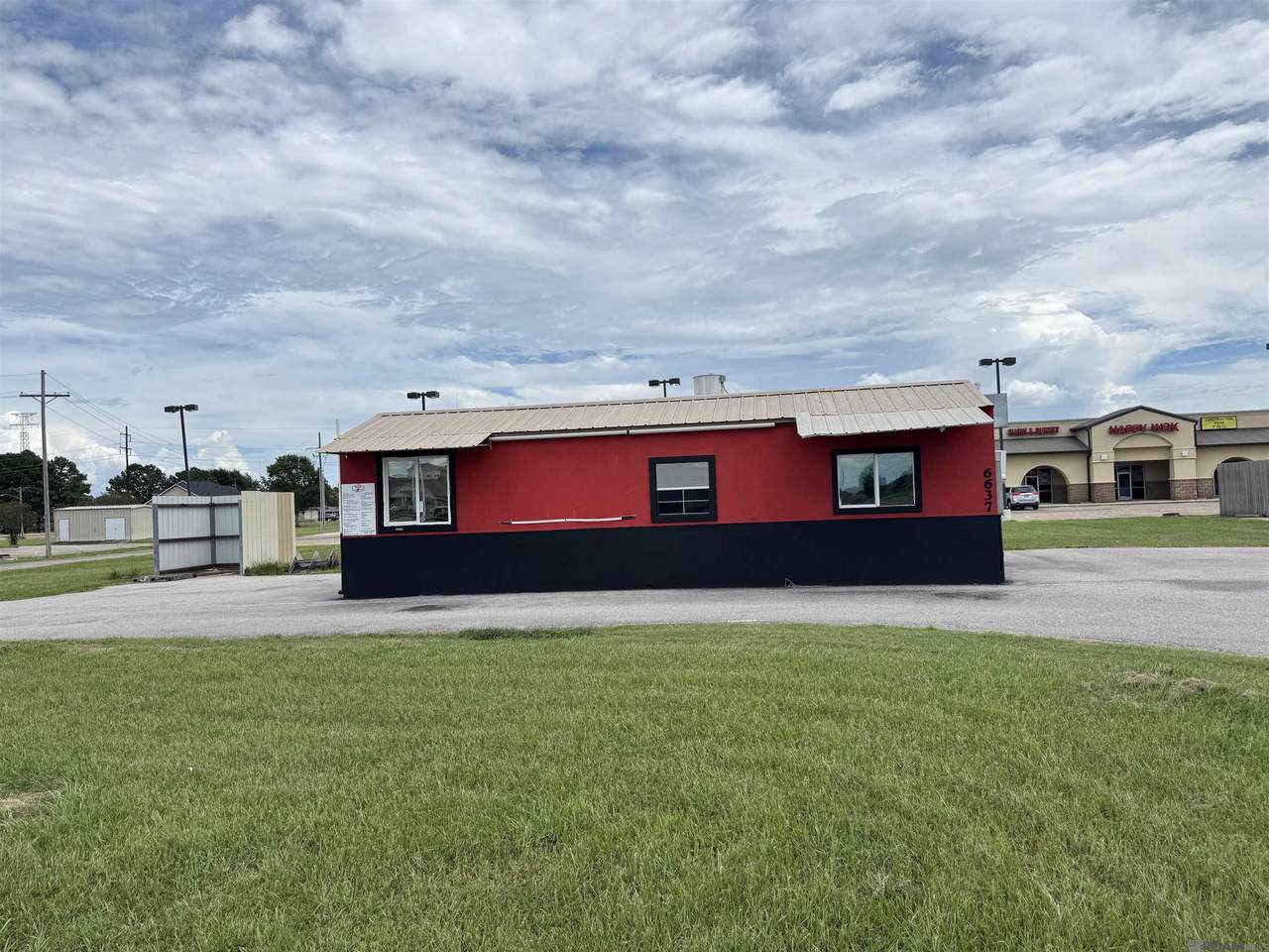 6637 Hwy 1 - Photo 1