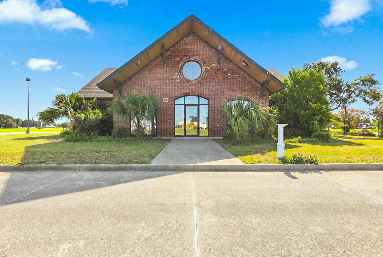 1513 Grand Caillou - Photo 1