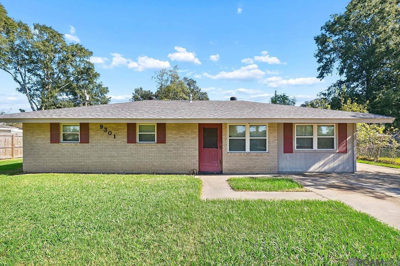 9301 Randall Dr - Photo 1