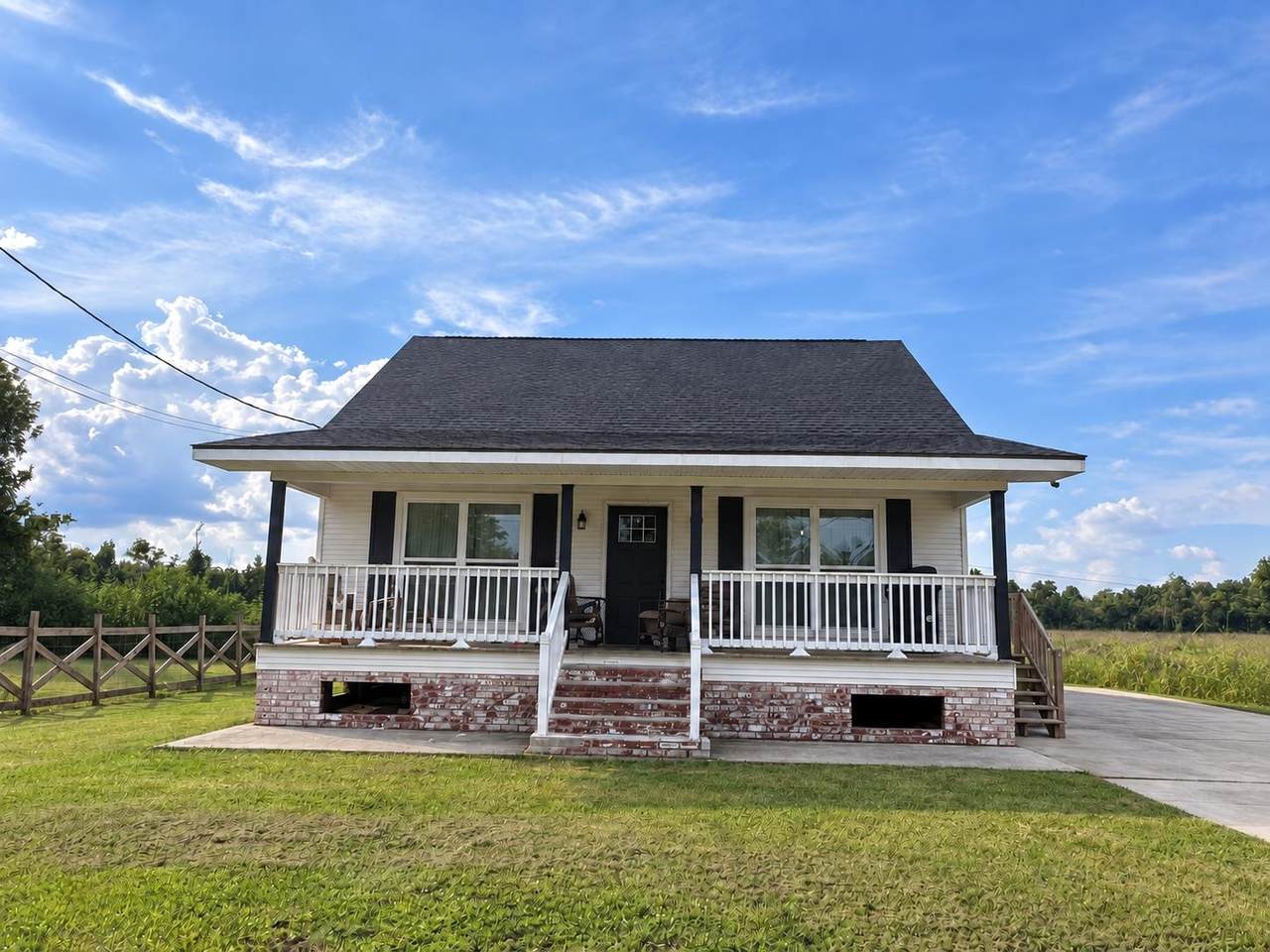 220 Donna Lee Dr - Photo 1