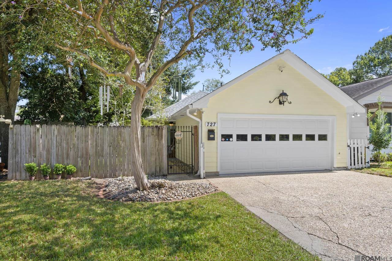 727 Florence St - Photo 1