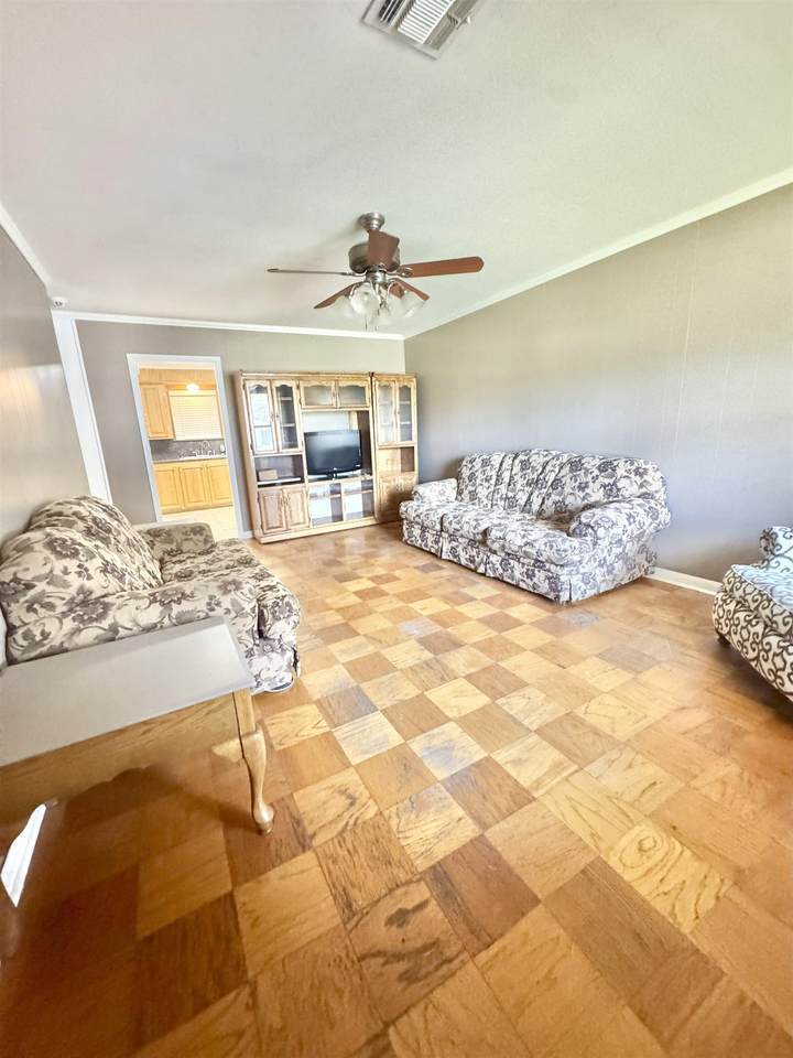 https://bt-photos.global.ssl.fastly.net/batonrouge/1280_boomver_1_2026017198-2.jpg
