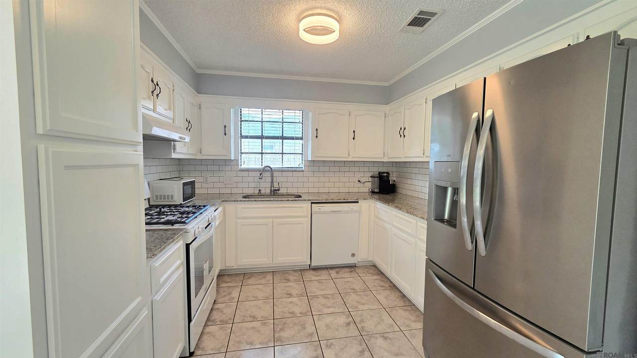 10052 Mint Dr - Photo 1