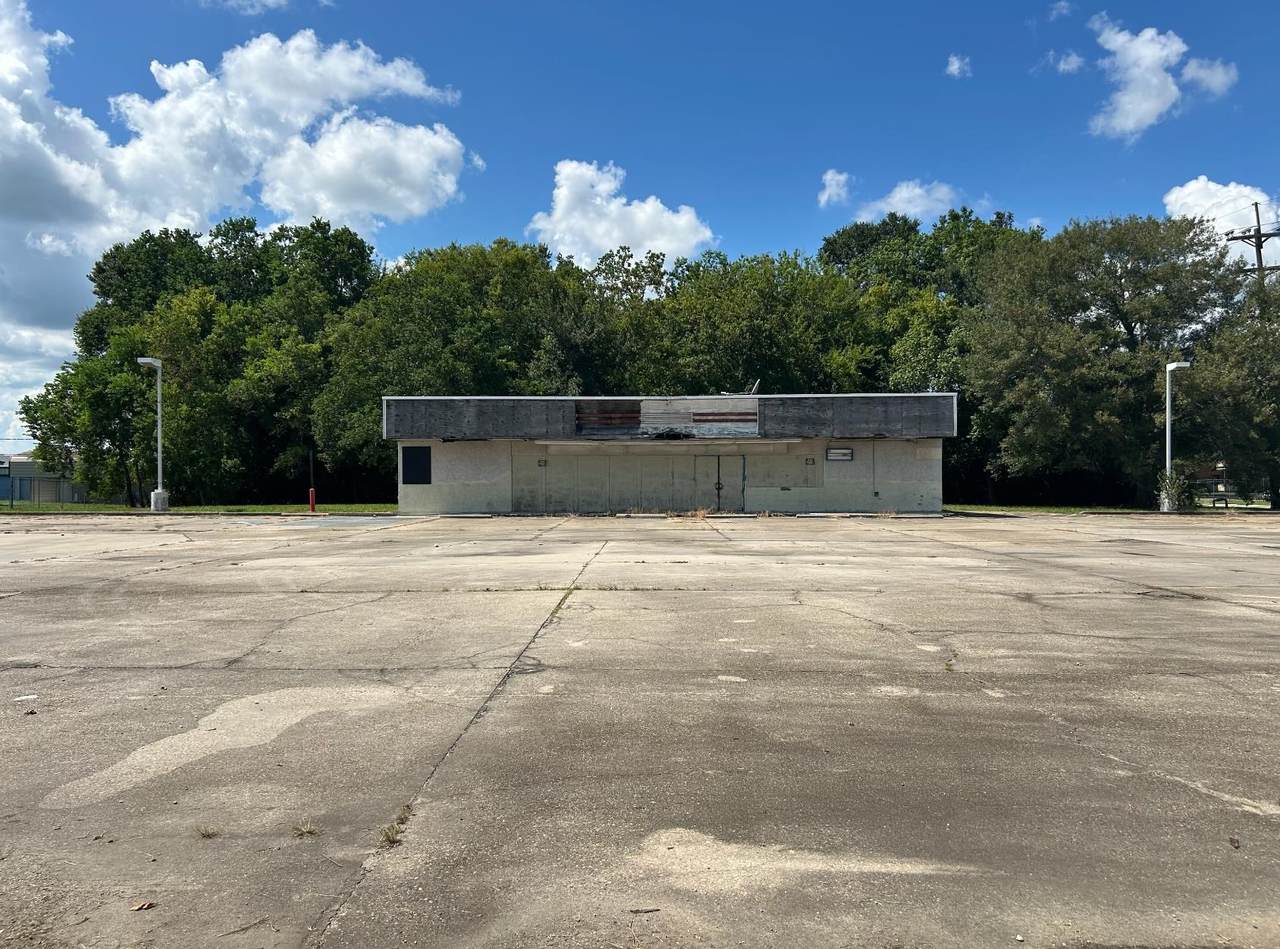 900 Jefferson Terrace - Photo 1