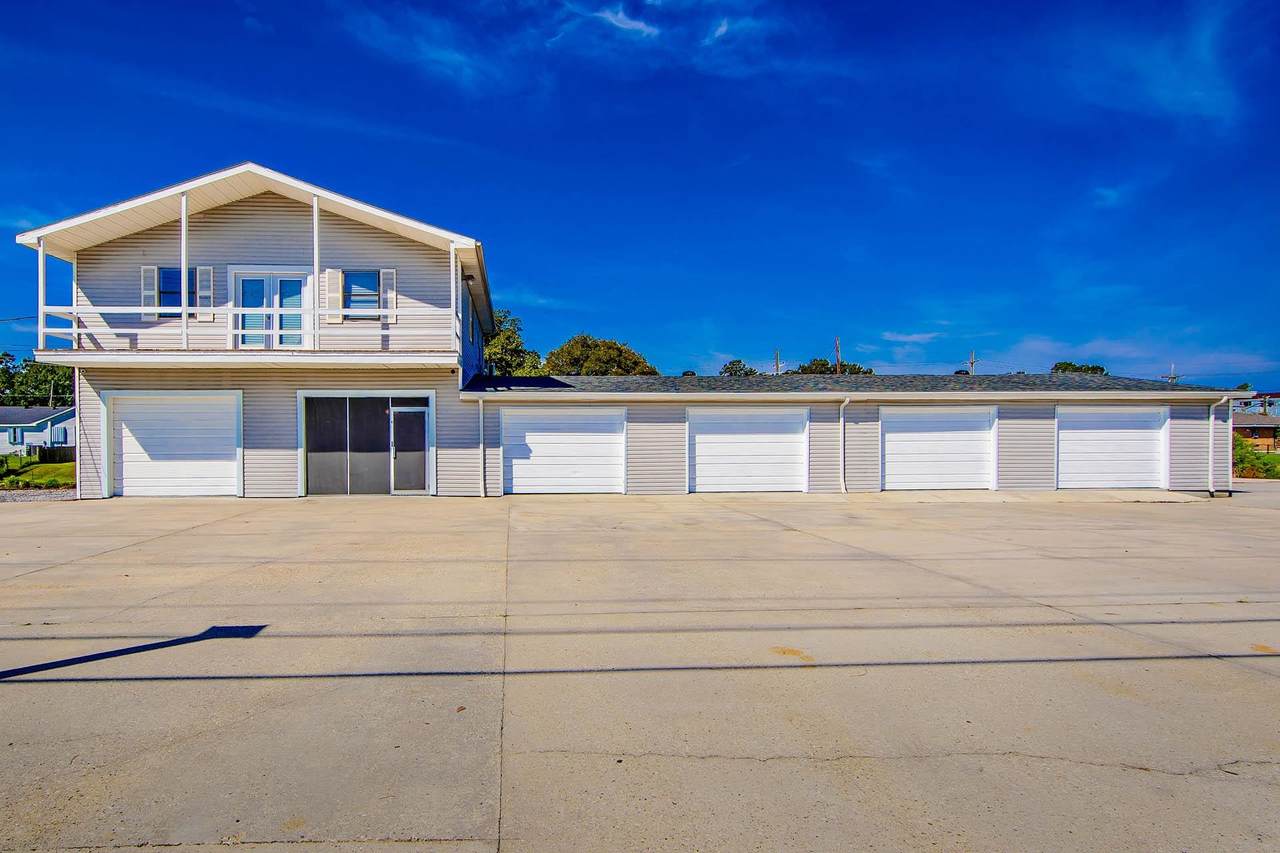 6748 West Park Avenue - Photo 1