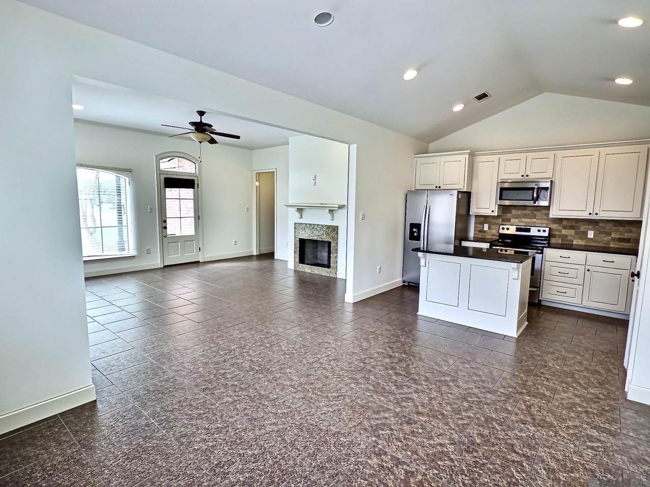 https://bt-photos.global.ssl.fastly.net/batonrouge/1280_boomver_2_2026018066-2.jpg