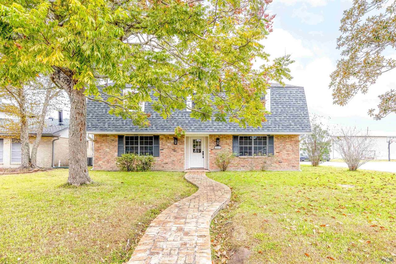 219 Estate Drive - Photo 1