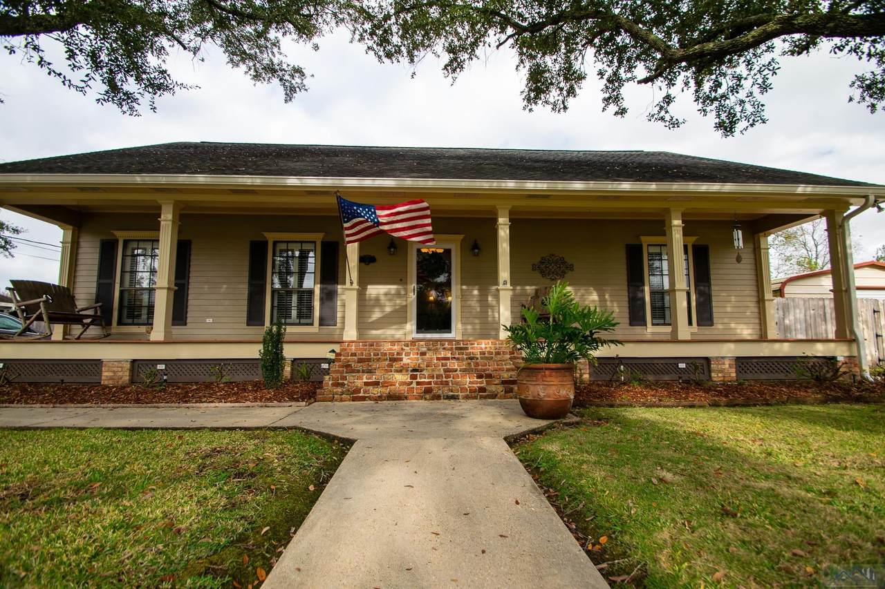 710 Kelli Street - Photo 1