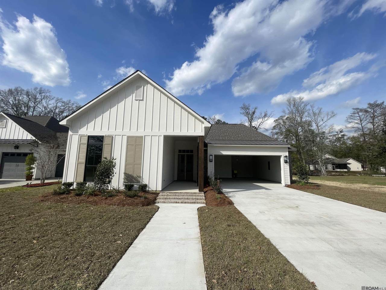 1119 Camellia Way - Photo 1