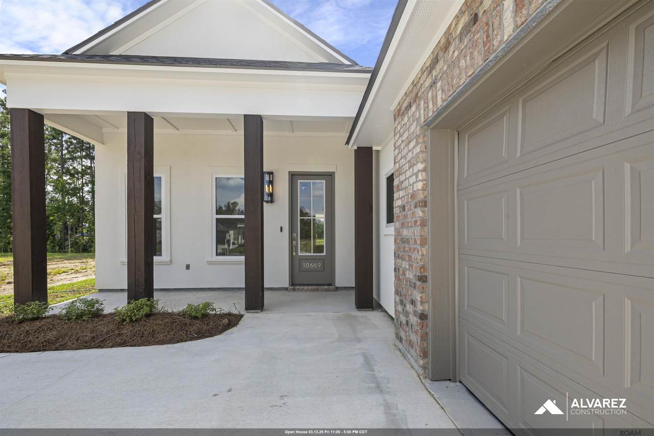 10669 Deric Ave - Photo 1