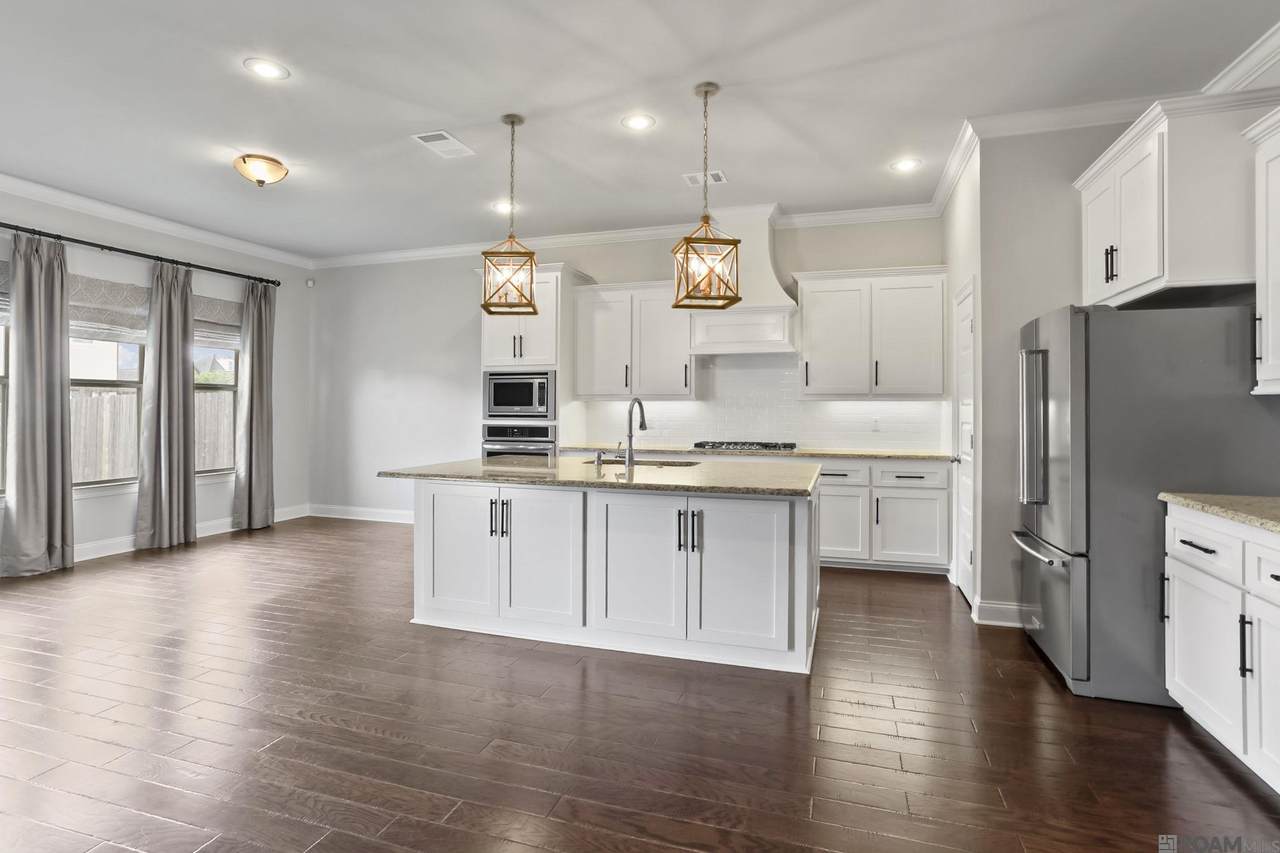 40419 Champagne Ave - Photo 1