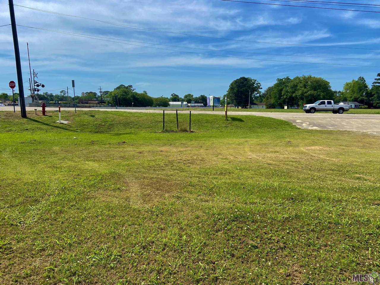 57985 Belleview Rd - Photo 1