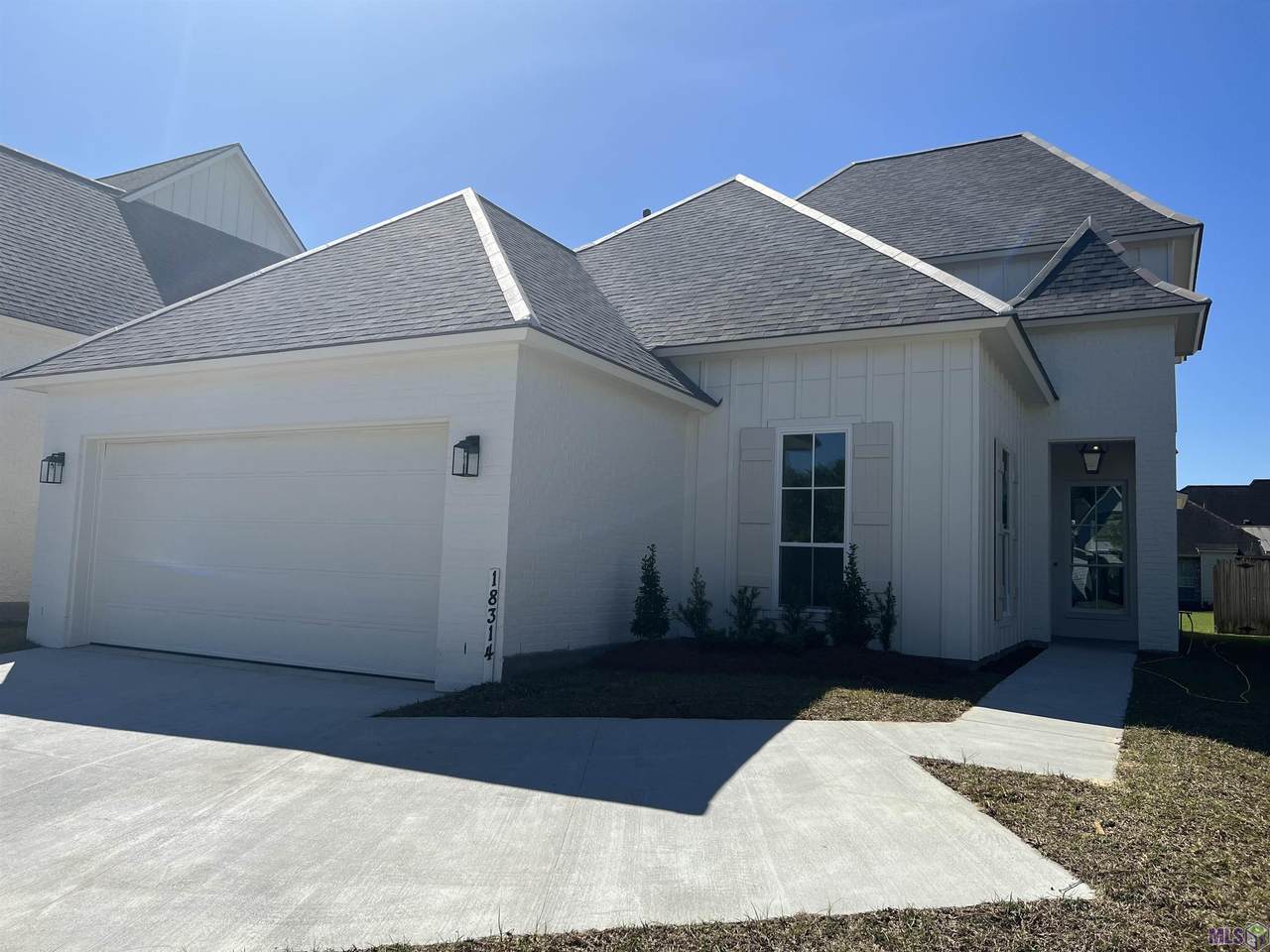 18314 Vis-A-Vis Ave - Photo 1