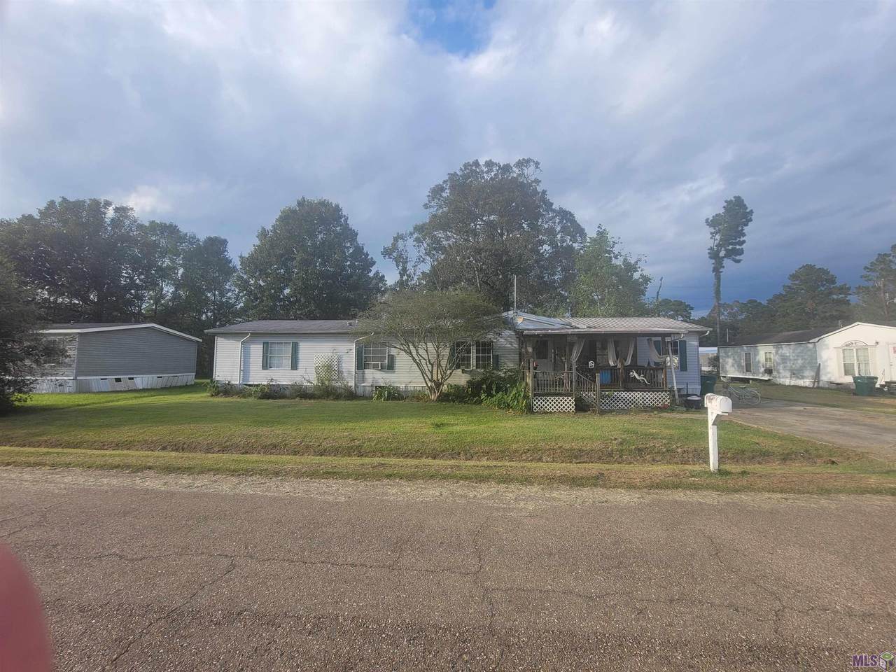 13843 Brittany Ct - Photo 1