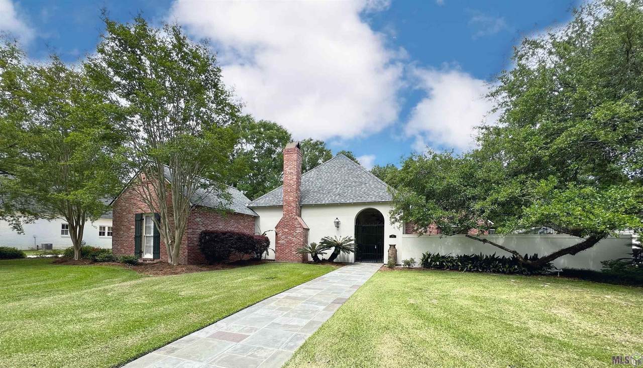 211 Stately Oaks Dr - Photo 1